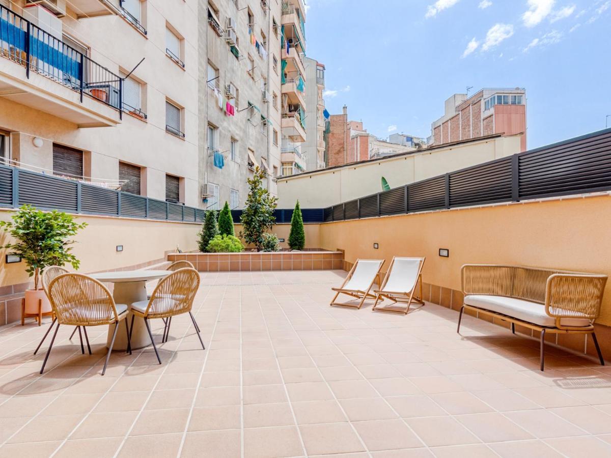 Limehome Barcelona Carrer De Besalu 90 - Estancia Temporal Zewnętrze zdjęcie