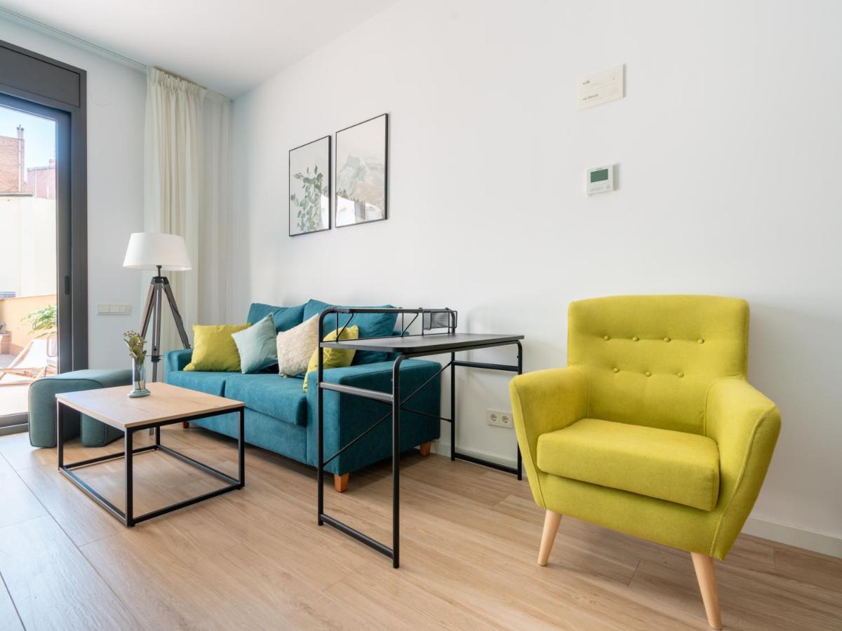 Limehome Barcelona Carrer De Besalu 90 - Estancia Temporal Zewnętrze zdjęcie